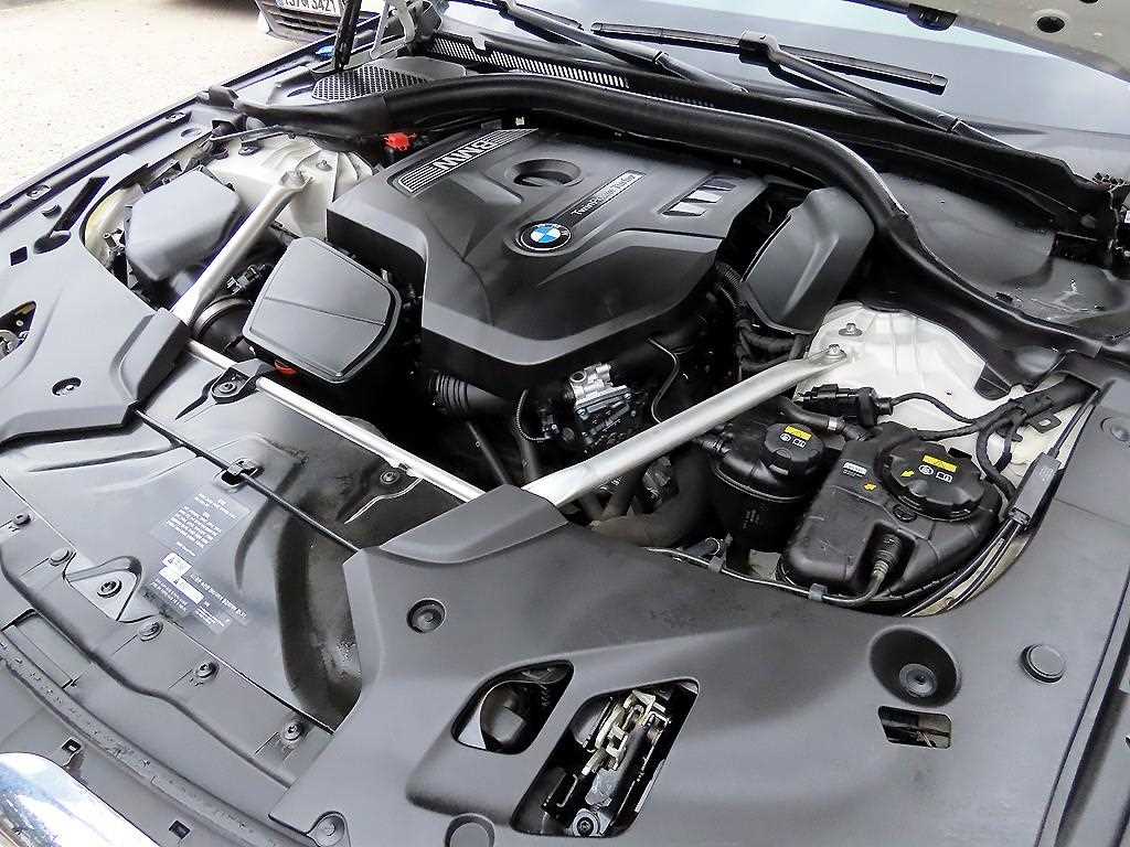 BMW 5 Series 2018 Blanco - Importación desde Corea - HF Imports Iquique - Foto 19