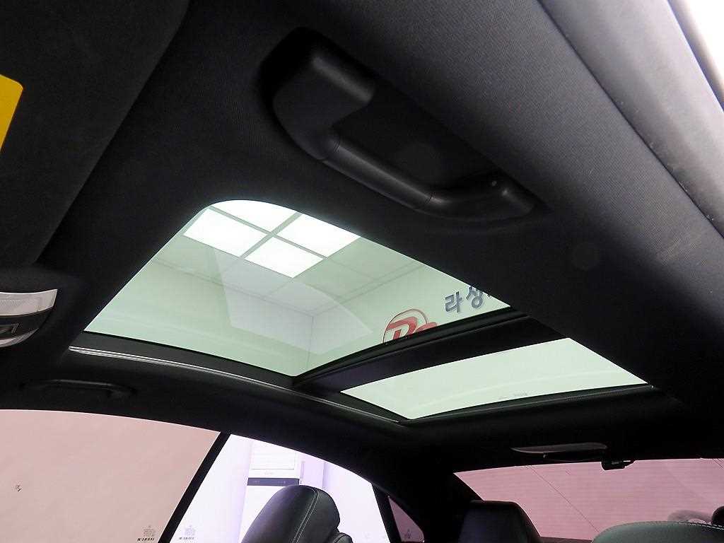 Mercedes Benz E class - Vista 8