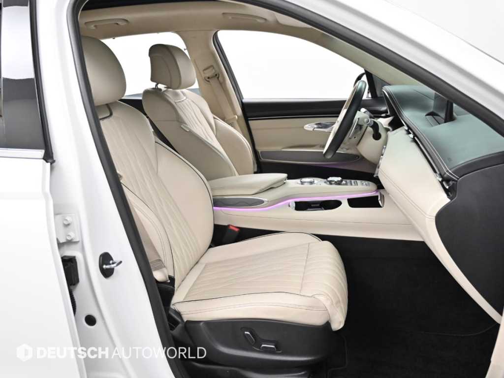 Genesis GV70 - Vista 10