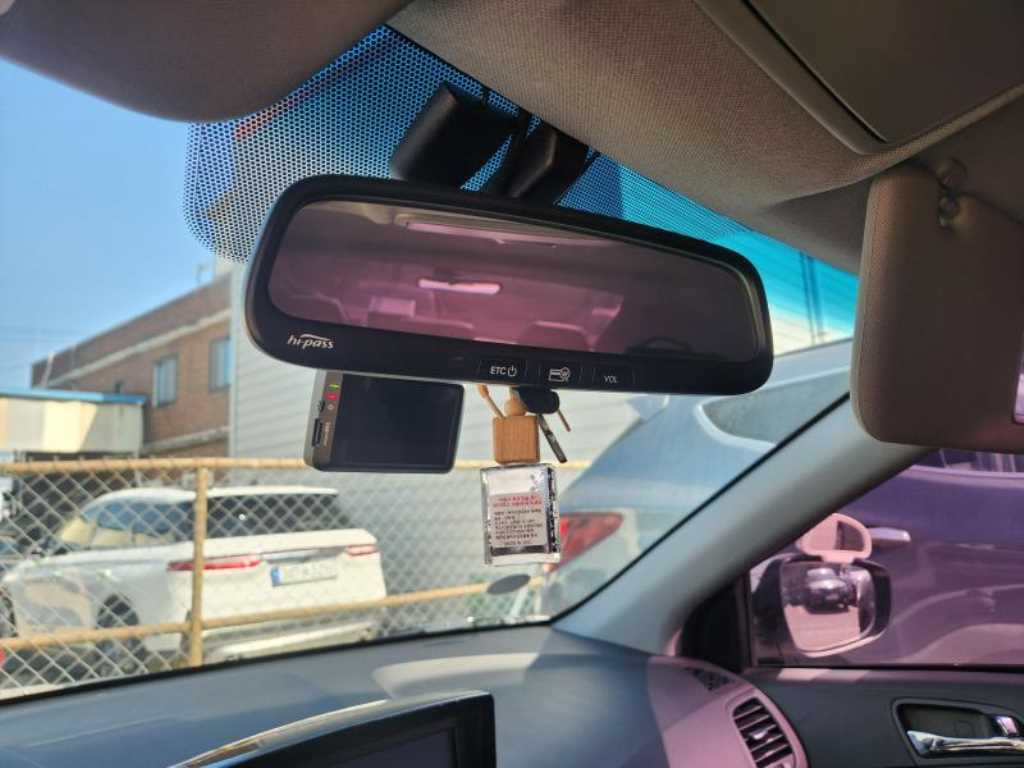 HYUNDAI Accent - Vista 9