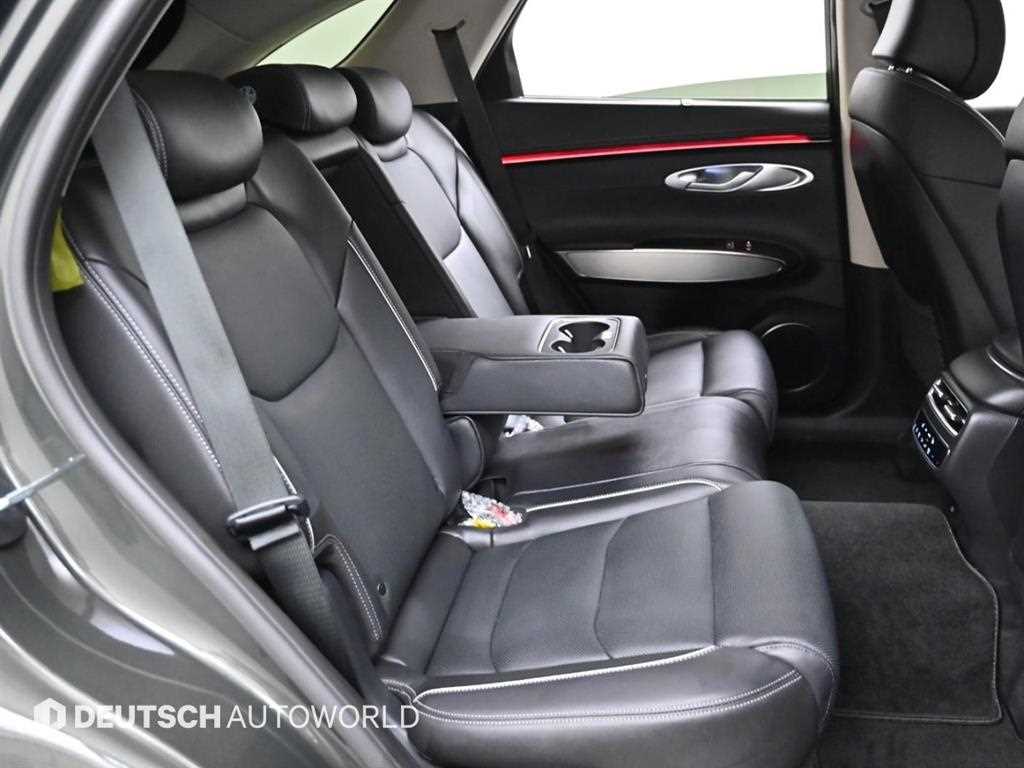 Genesis GV70 - Vista 12