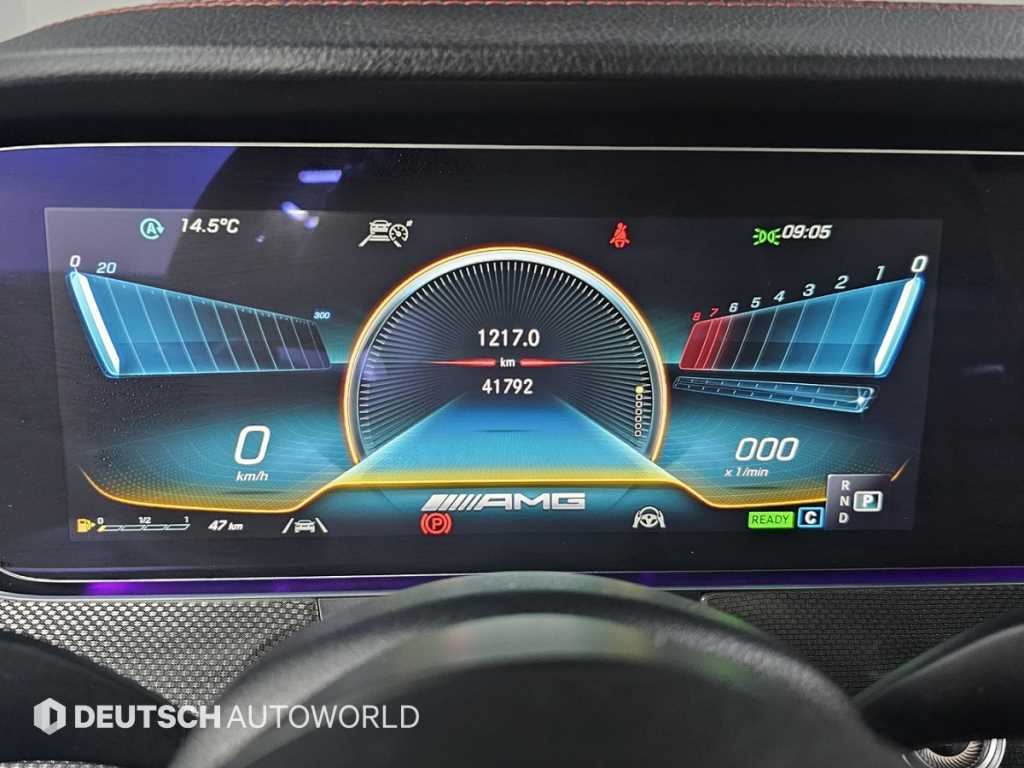 Mercedes Benz E class - Vista 8