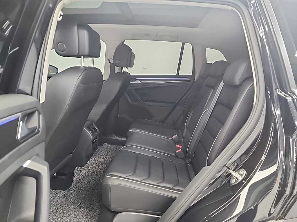 Volkswagen Tiguan - Vista 12