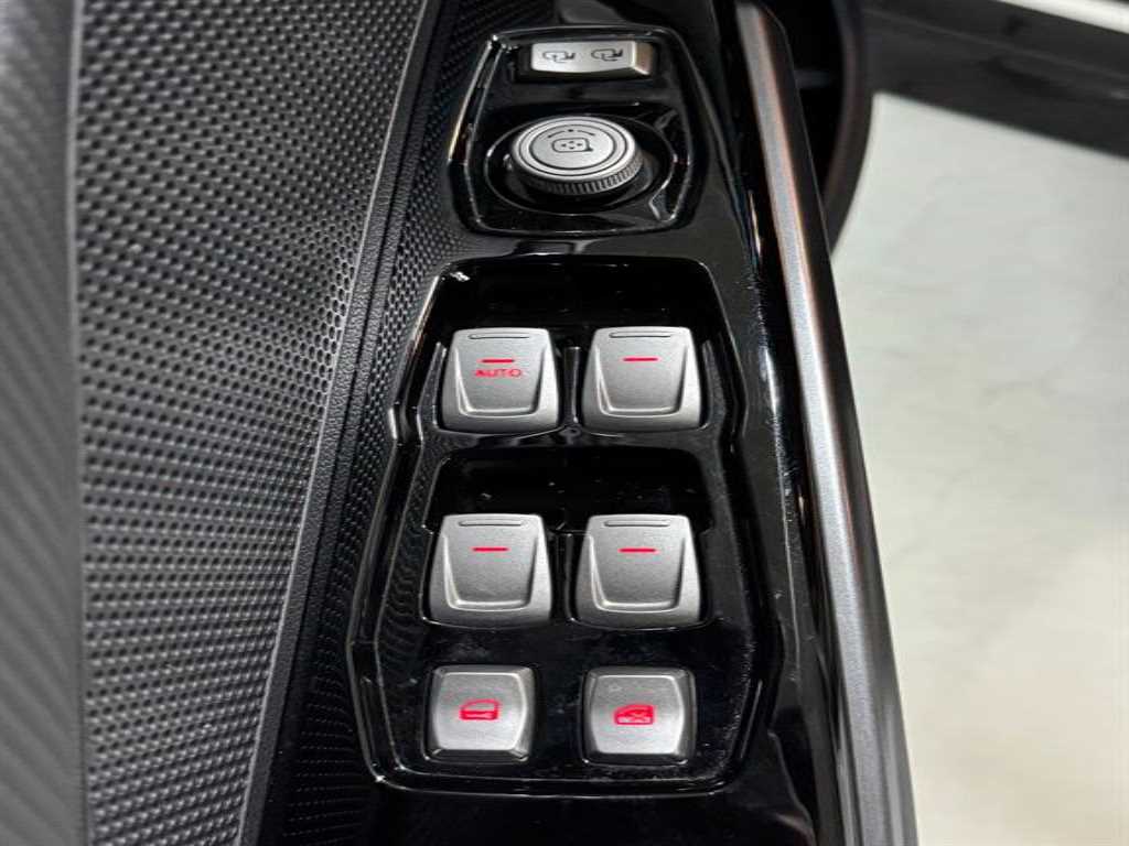 Ssangyong Tivoli 2019 Blanco - Importación desde Corea - HF Imports Iquique - Foto 13