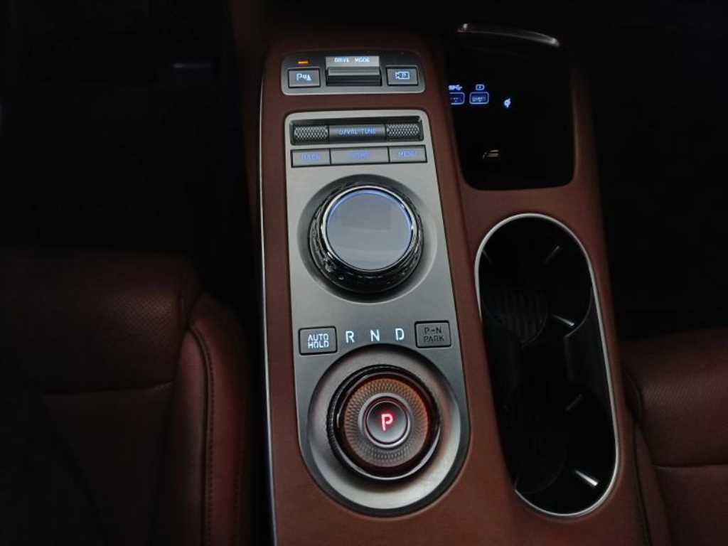 Genesis GV70 2023 Blanco - Importación desde Corea - HF Imports Iquique - Foto 13