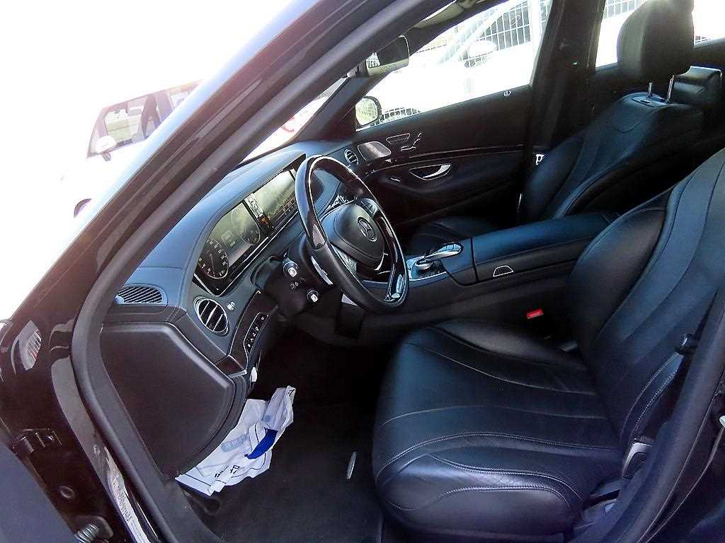 Mercedes Benz S Class - Vista 5