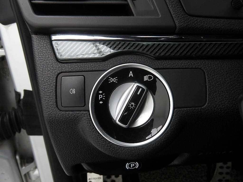 Mercedes Benz E class - Vista 11