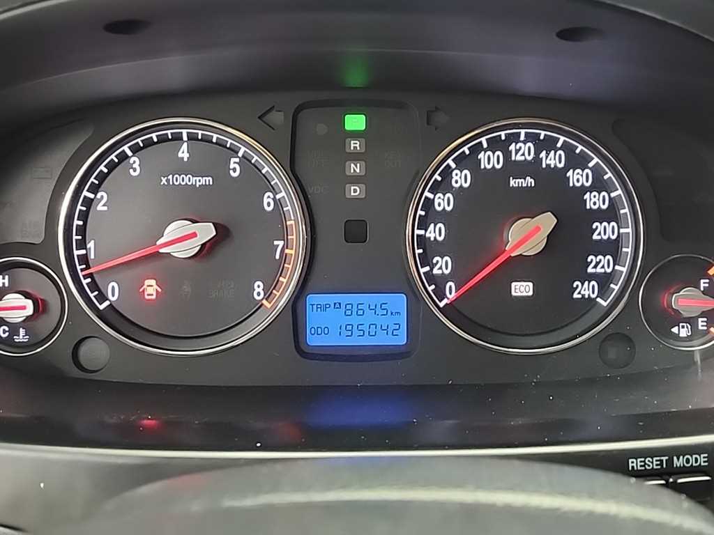 HYUNDAI Grandeur - Vista 6