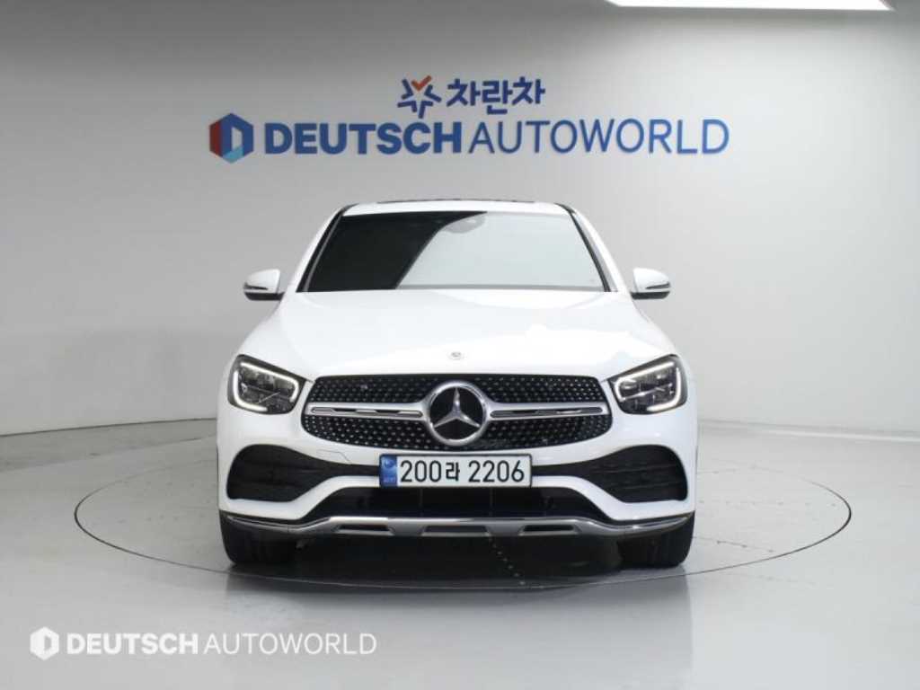 Mercedes Benz GLC Class - Vista 3