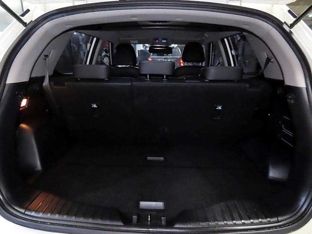 Ssangyong Tivoli 2017 Blanco - Importación desde Corea - HF Imports Iquique - Foto 18