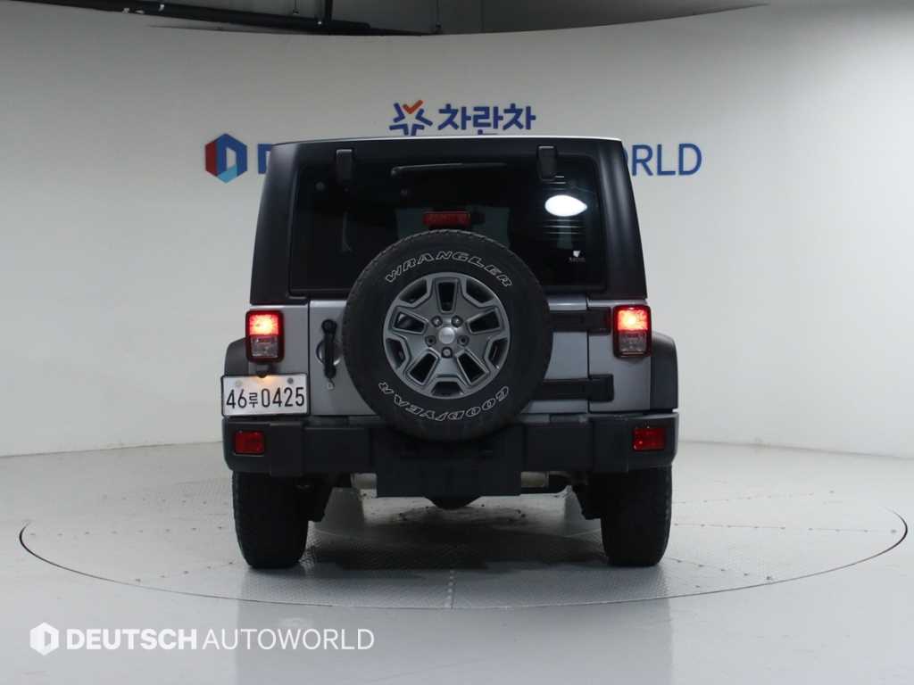 Jeep Wrangler - Vista 4