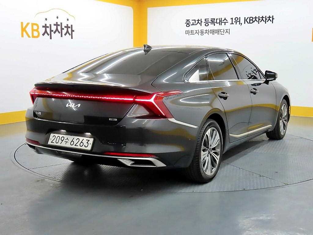 KIA K8 - Vista 4