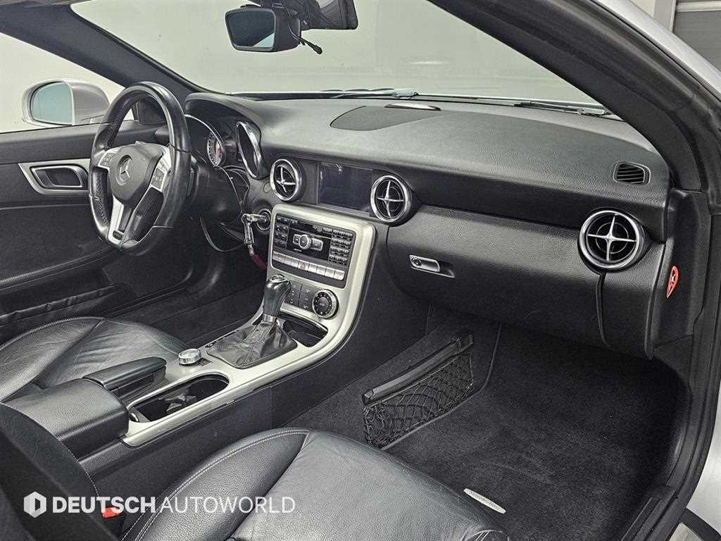 Mercedes Benz SLK Class - Vista 7