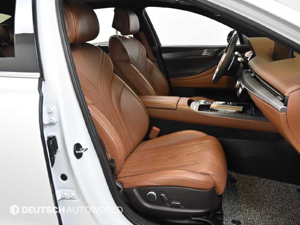 Genesis G80 - Vista 10