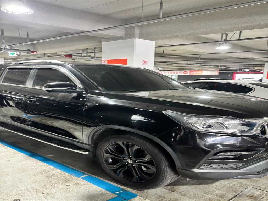 Ssangyong Rexton 2020 Negro - Importación desde Corea - HF Imports Iquique - Foto 1