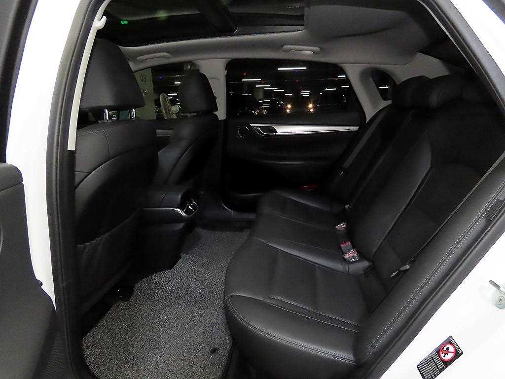 HYUNDAI Grandeur - Vista 7