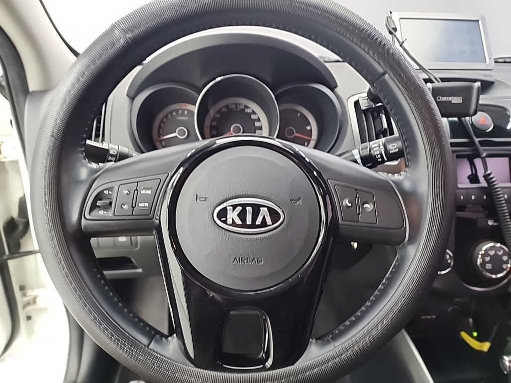 KIA Forte - Vista 9