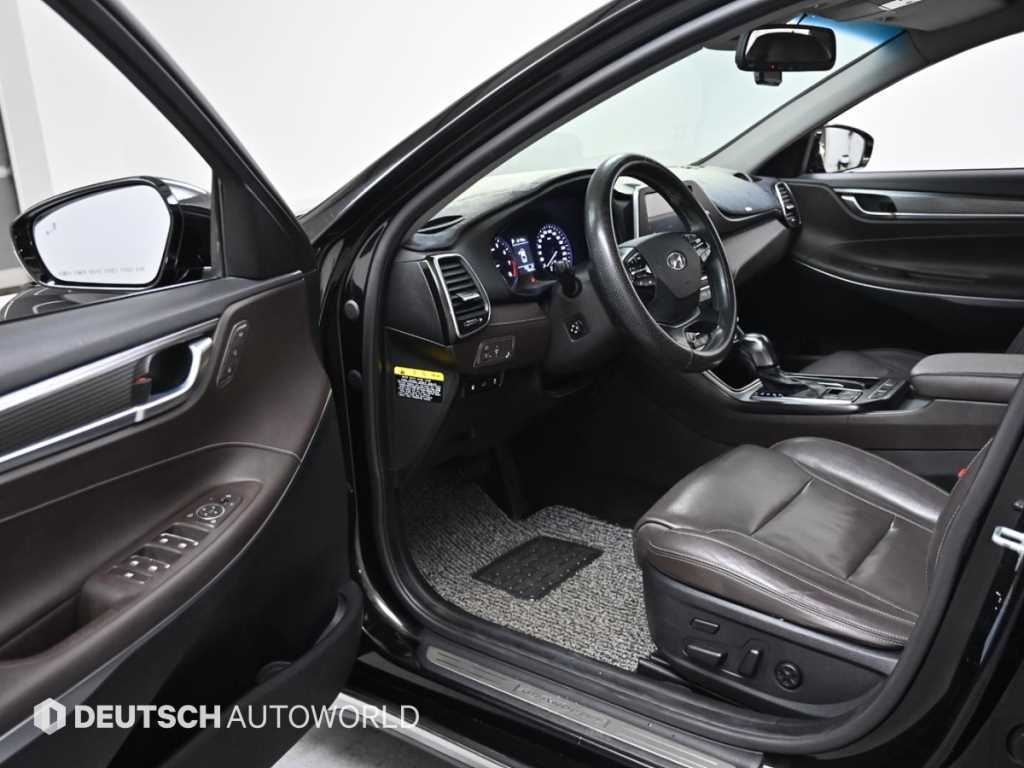 HYUNDAI Grandeur - Vista 11