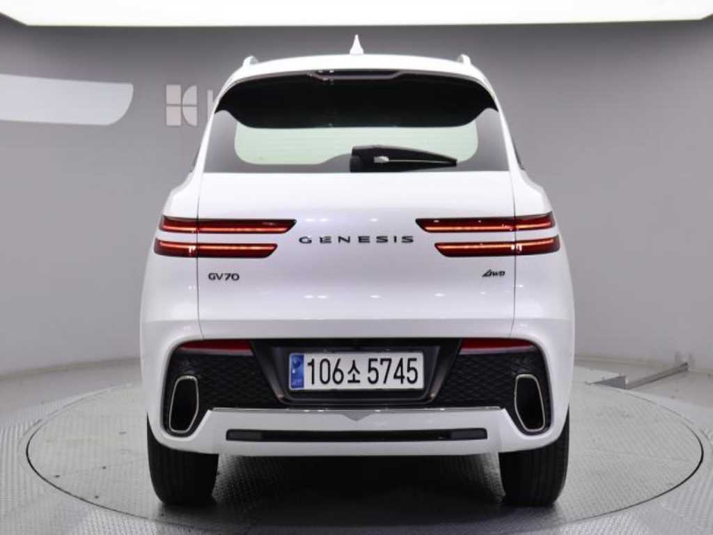 Genesis GV70 - Vista 4