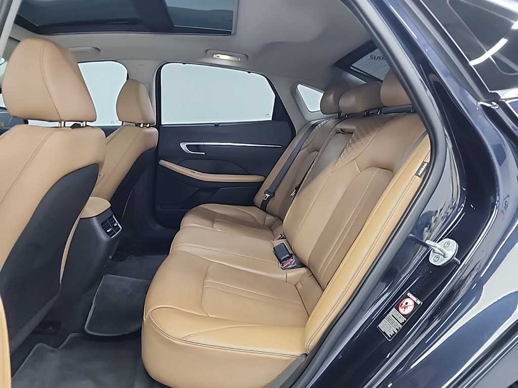 HYUNDAI Sonata - Vista 12