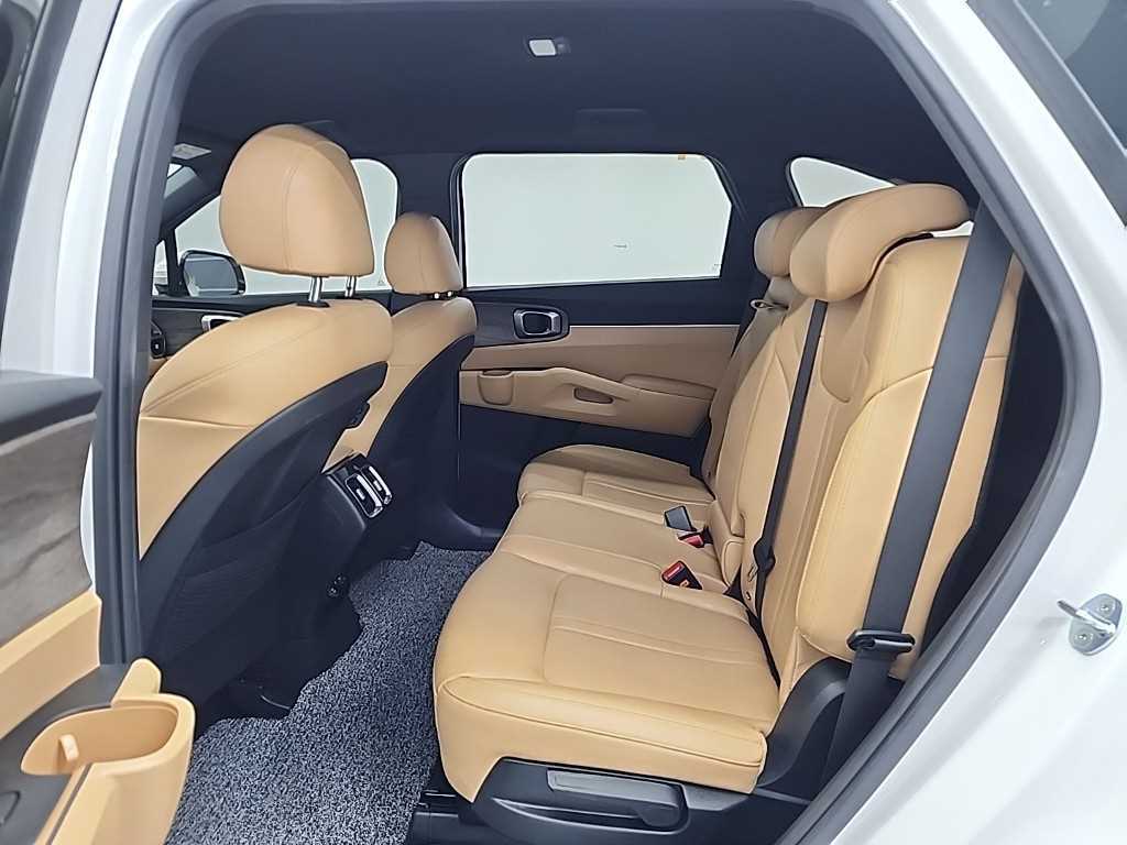 KIA Sorento - Vista 12