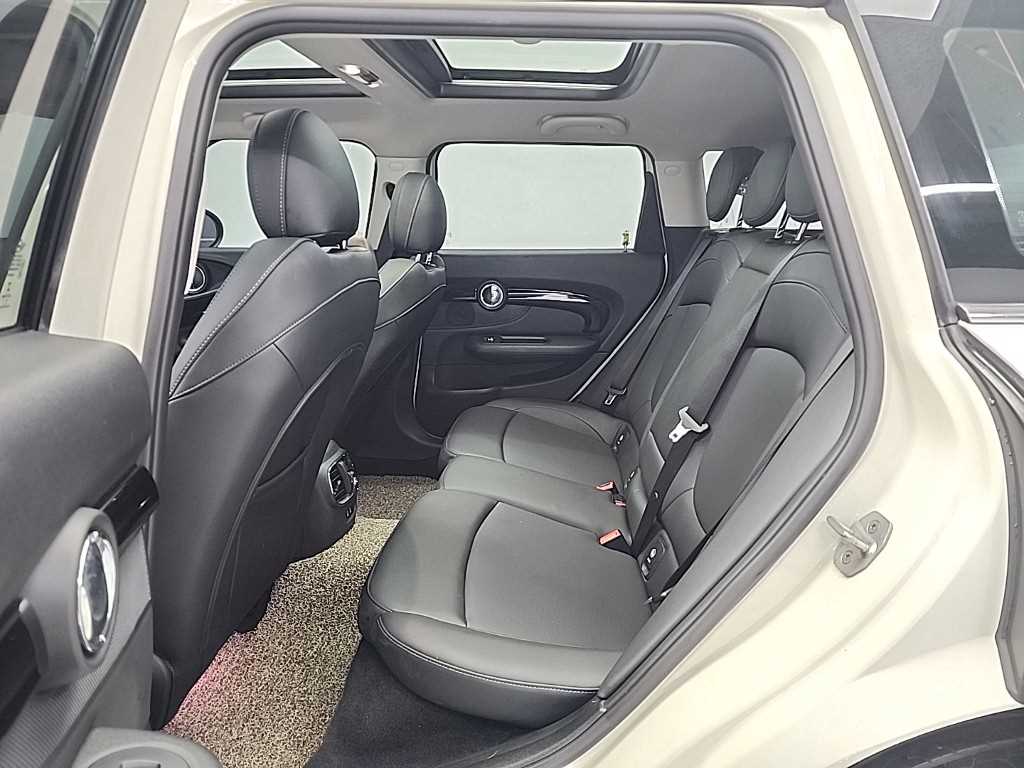 Mini Clubman - Vista 12