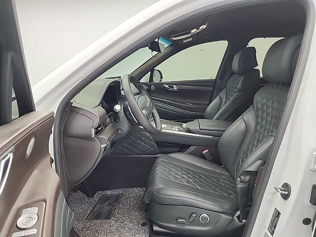 Genesis GV80 - Vista 11