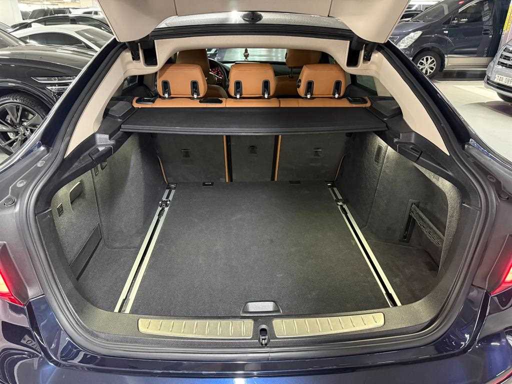 BMW Gran Turismo 2018 Azul - Importación desde Corea - HF Imports Iquique - Foto 19