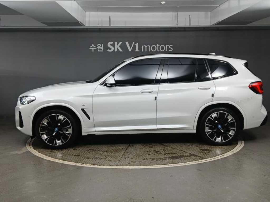 BMW iX3 - Vista 2