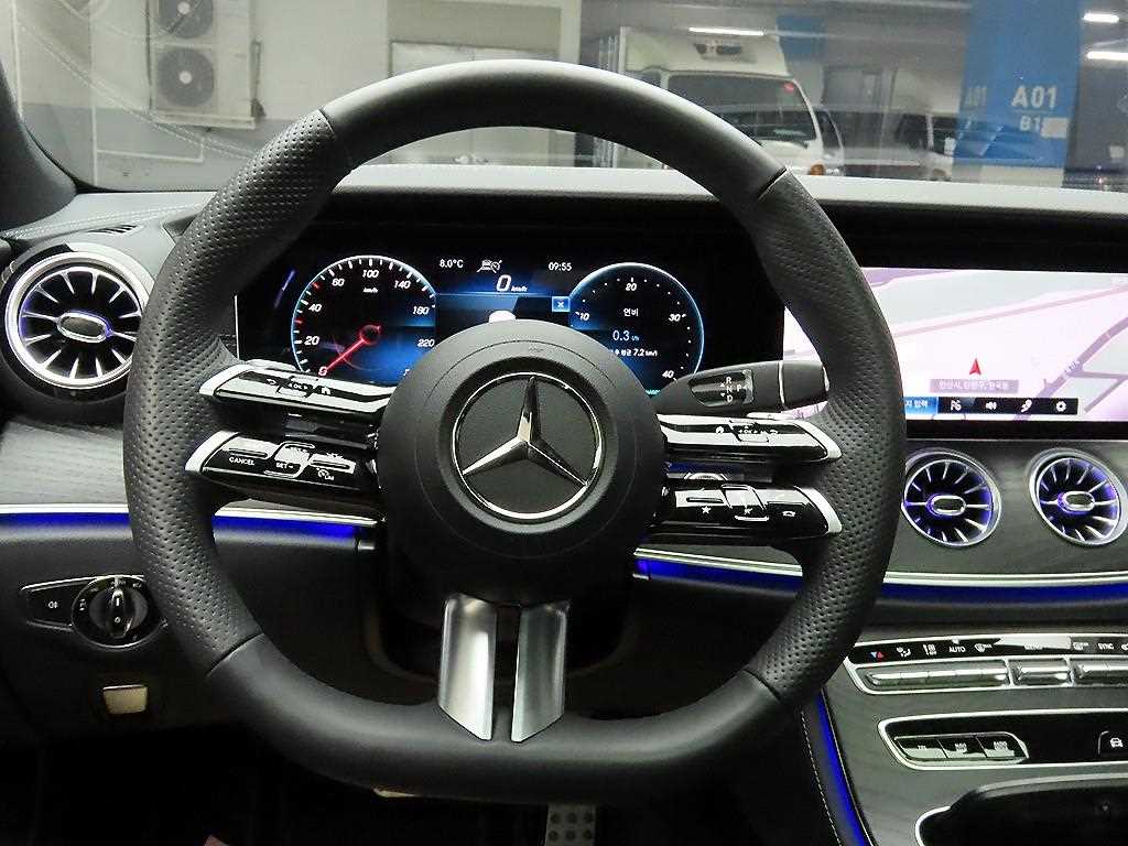 Mercedes Benz CLS Class - Vista 7