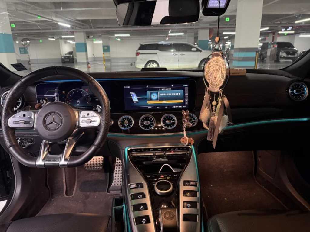 Mercedes Benz AMG GT - Vista 6