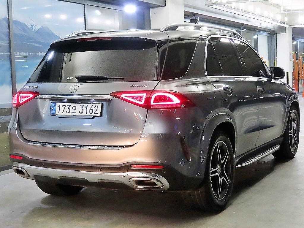 Mercedes Benz GLE Class - Vista 4