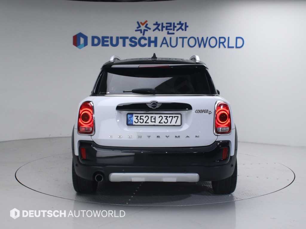 Mini Countryman - Vista 4