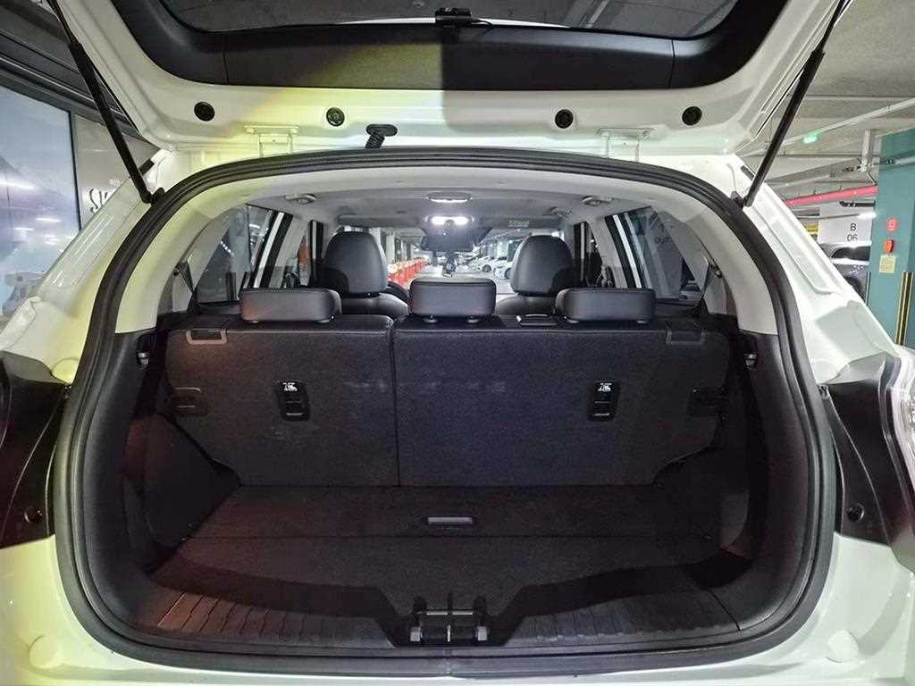 Ssangyong Tivoli 2021 Blanco - Importación desde Corea - HF Imports Iquique - Foto 18