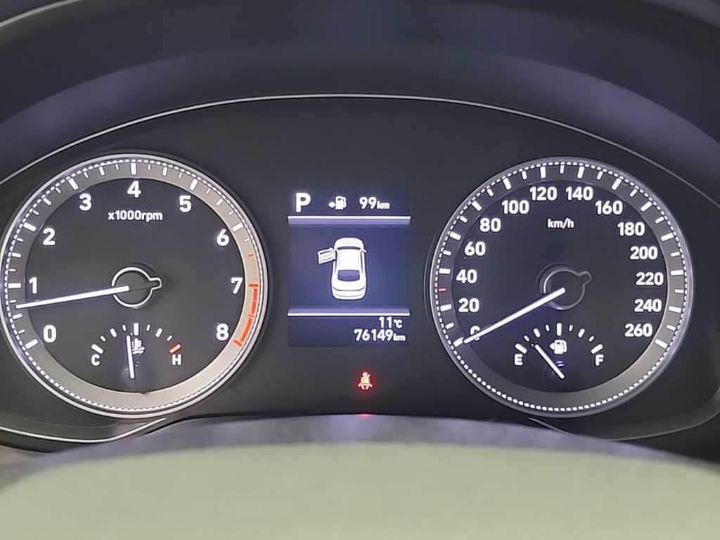 HYUNDAI Grandeur - Vista 6