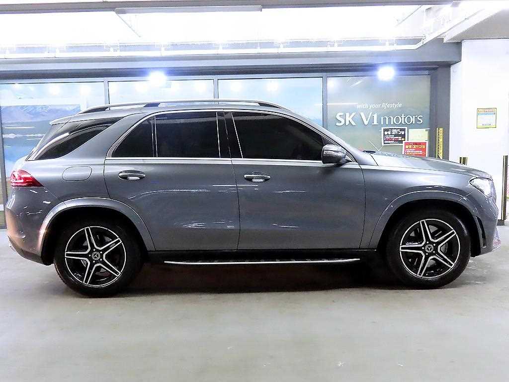 Mercedes Benz GLE Class - Vista 3