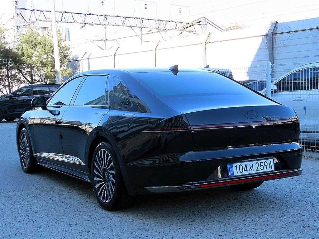 HYUNDAI Grandeur - Vista 3