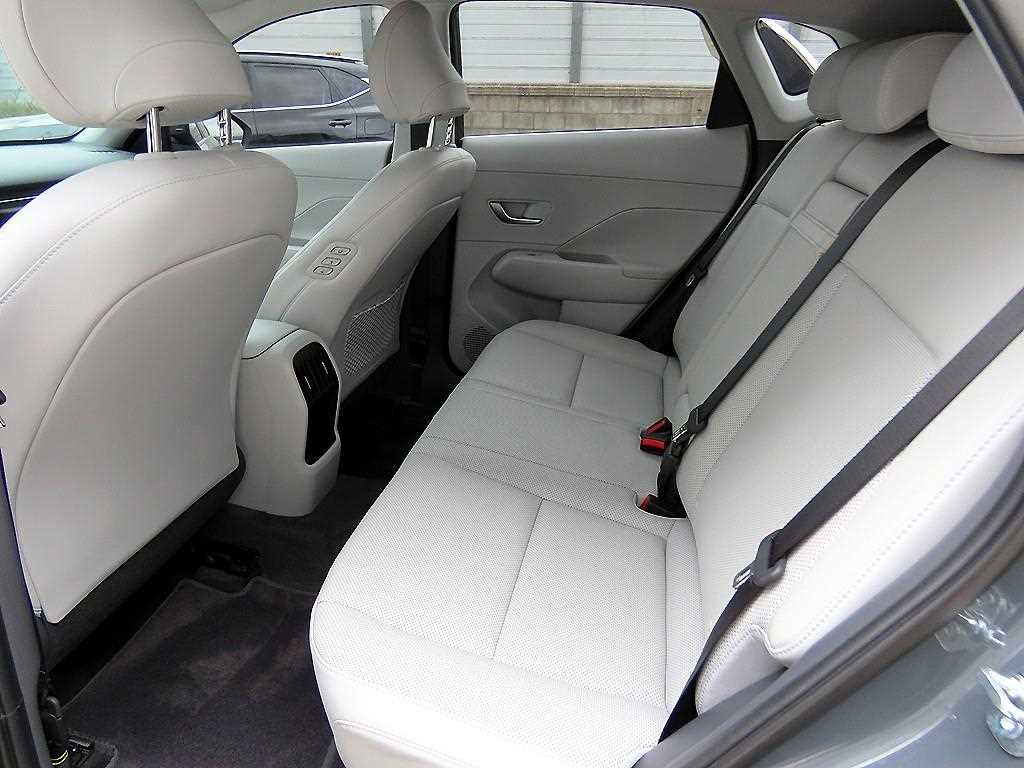 HYUNDAI Kona - Vista 6