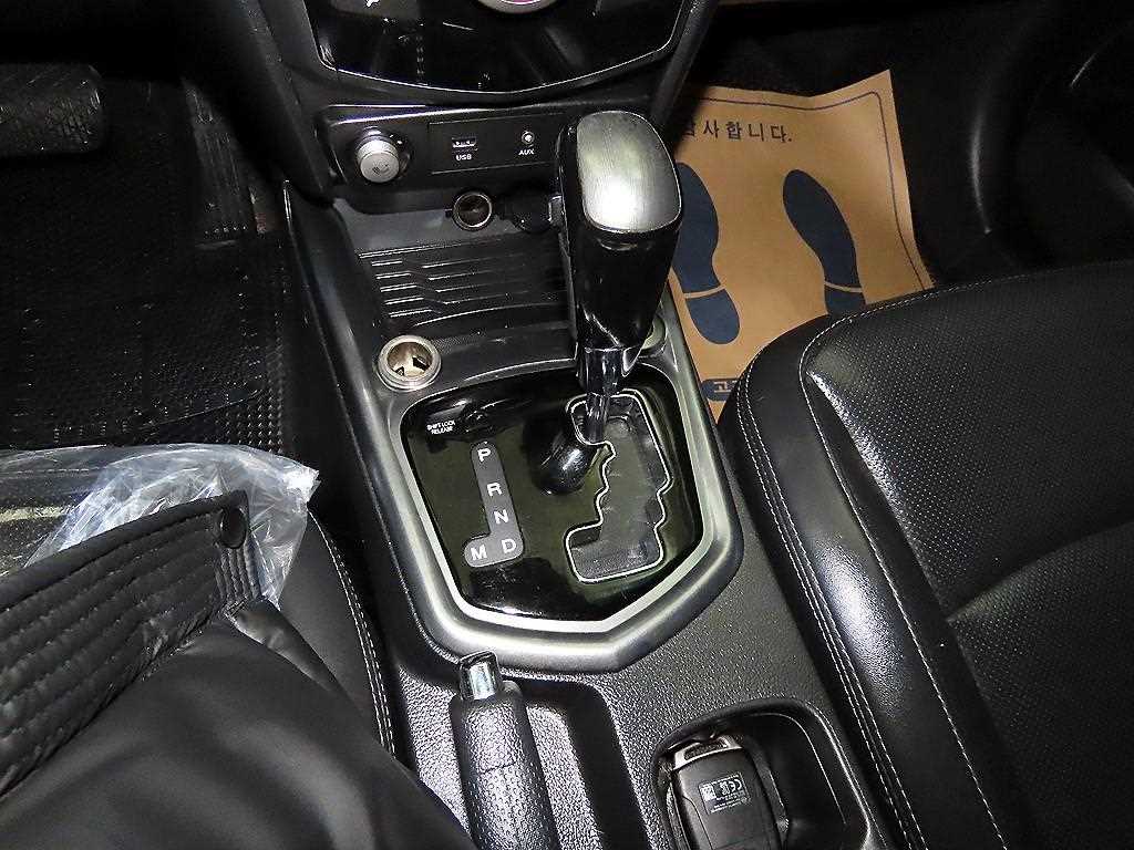 Ssangyong Tivoli - Vista 11