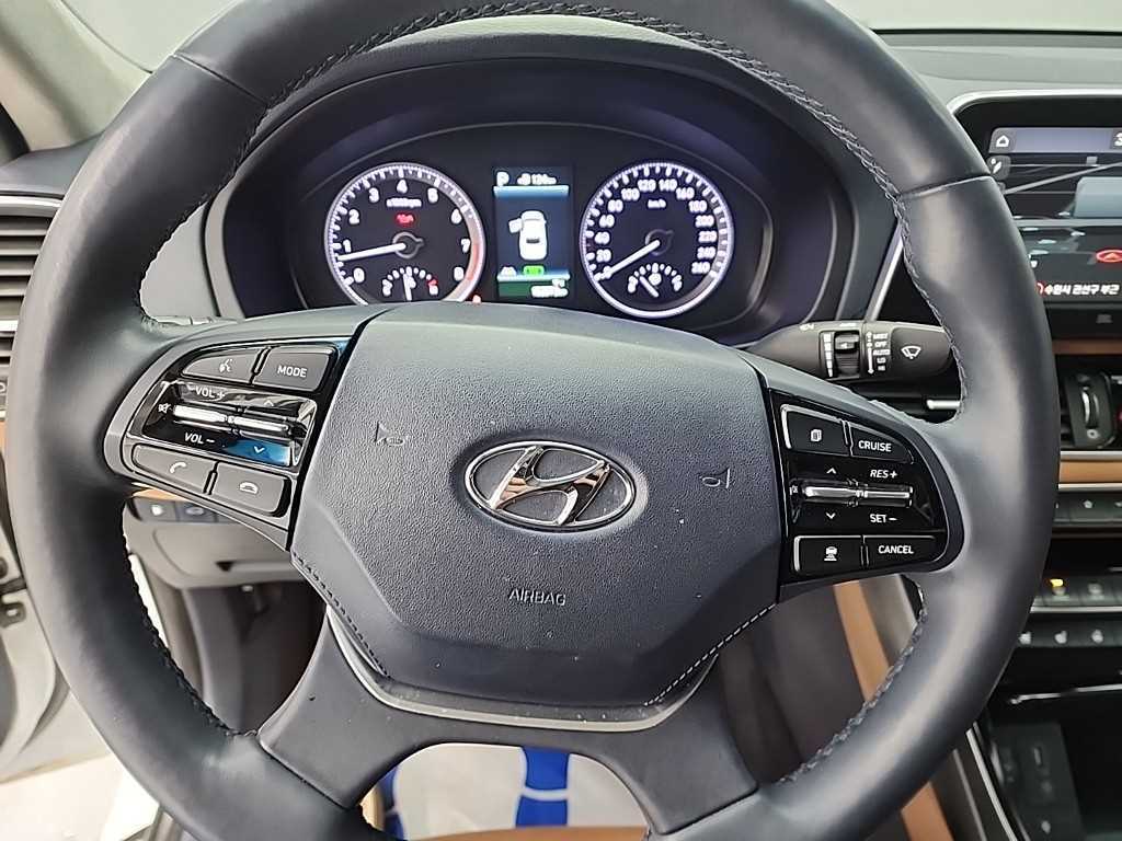 HYUNDAI Grandeur - Vista 9