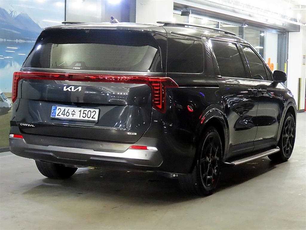 KIA Carnival - Vista 4