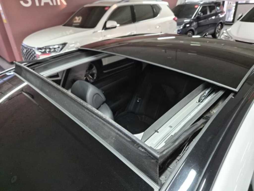 HYUNDAI Sonata - Vista 12