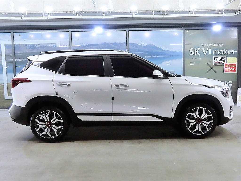 KIA Seltos - Vista 3