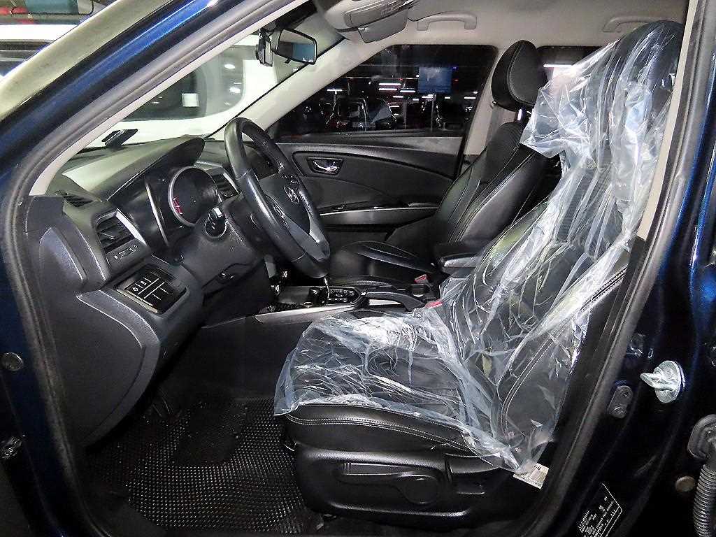 Ssangyong Tivoli - Vista 6