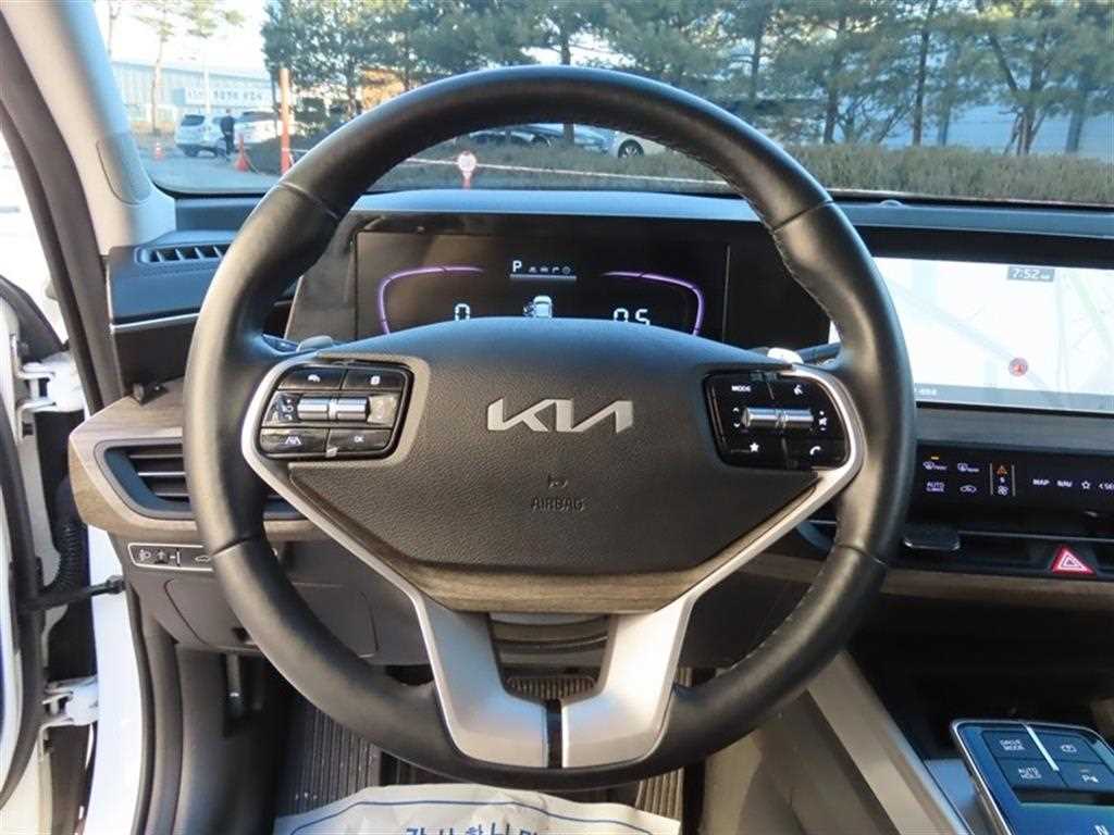 KIA K8 - Vista 9