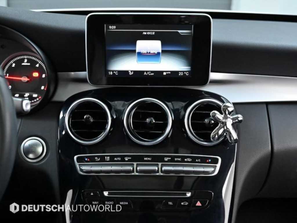 Mercedes Benz C Class 2018 Blanco - Importación desde Corea - HF Imports Iquique - Foto 14