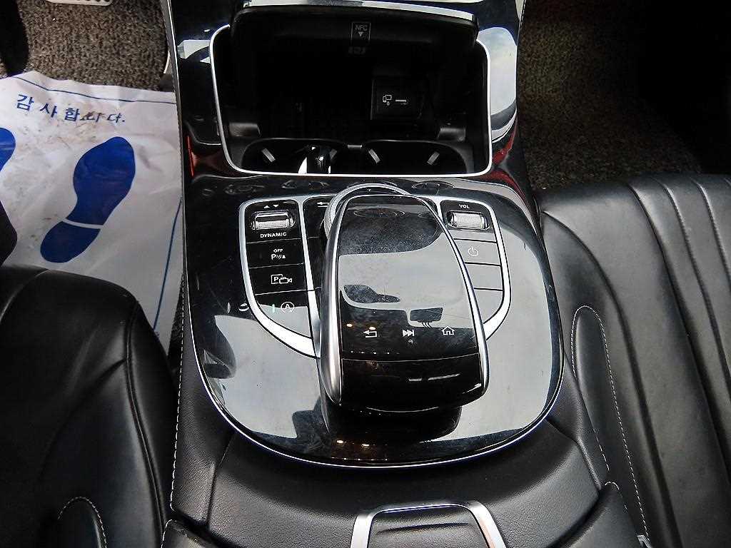 Mercedes Benz CLS Class 2020 Gris - Importación desde Corea - HF Imports Iquique - Foto 13