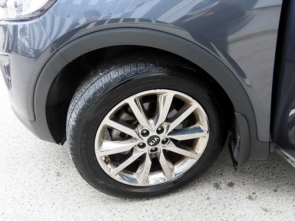 KIA Sorento 2016 Gris - Importación desde Corea - HF Imports Iquique - Foto 20