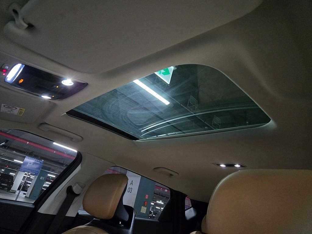 KIA EV6 2022 Negro - Importación desde Corea - HF Imports Iquique - Foto 16