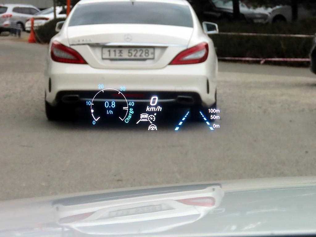 Mercedes Benz E class - Vista 10